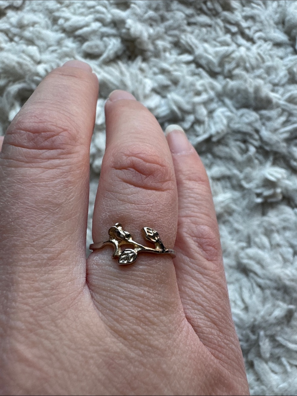 Gold Tone Rose Ring